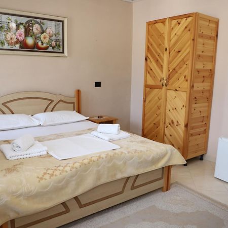 Guest House Lion Берат Экстерьер фото