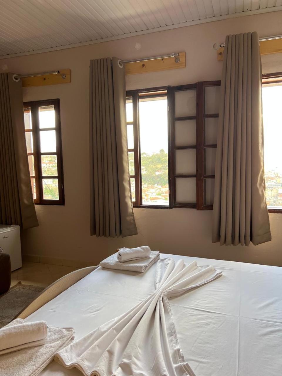 Guest House Lion Берат Экстерьер фото