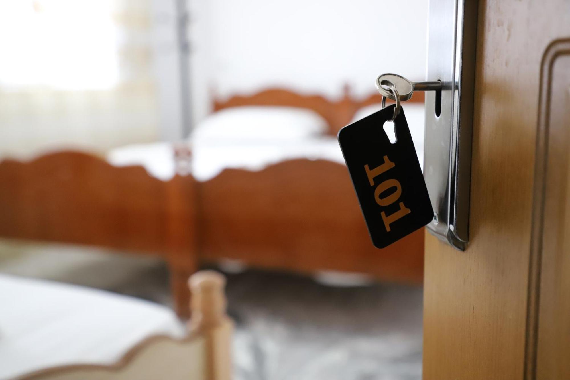 Guest House Lion Берат Экстерьер фото